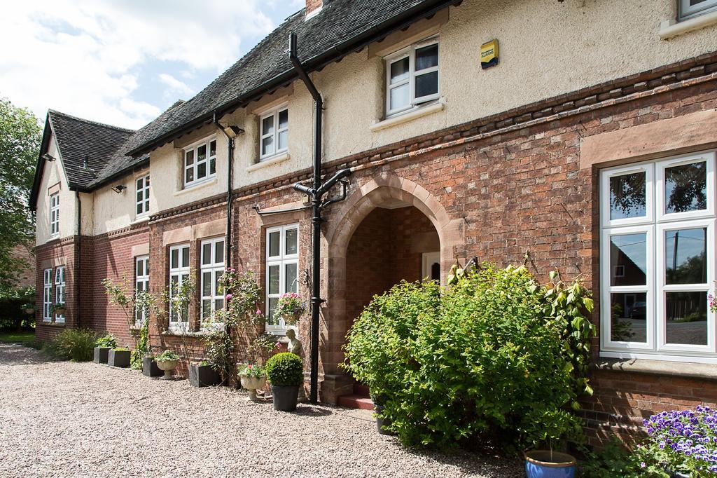 Heywood Hall Denstone ภายนอก รูปภาพ