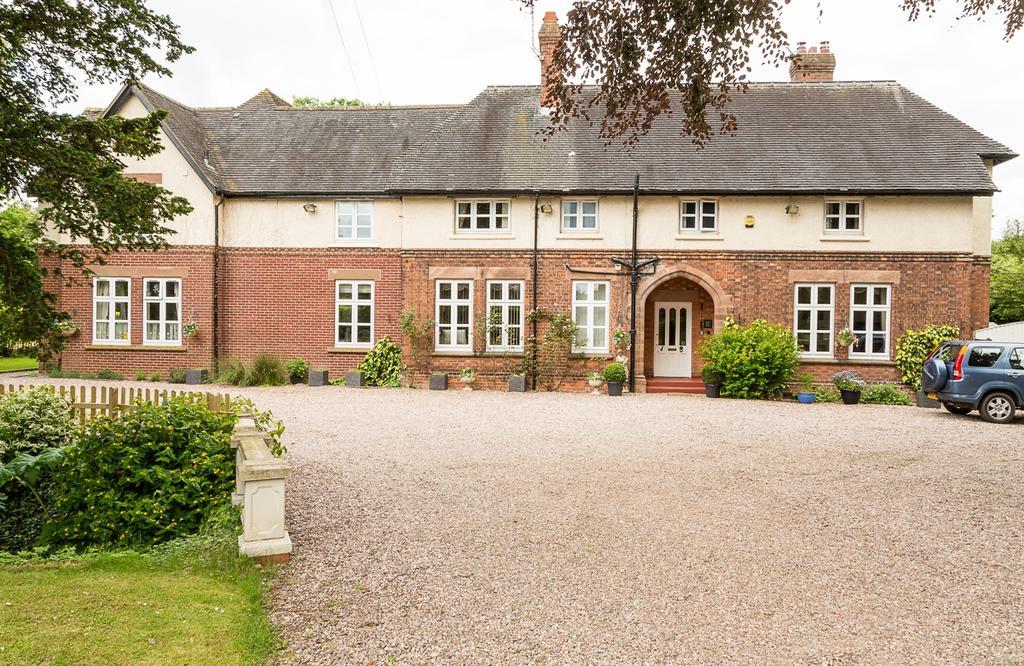 Heywood Hall Denstone ภายนอก รูปภาพ