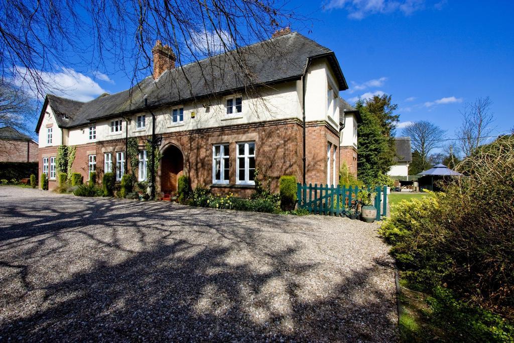 Heywood Hall Denstone ภายนอก รูปภาพ